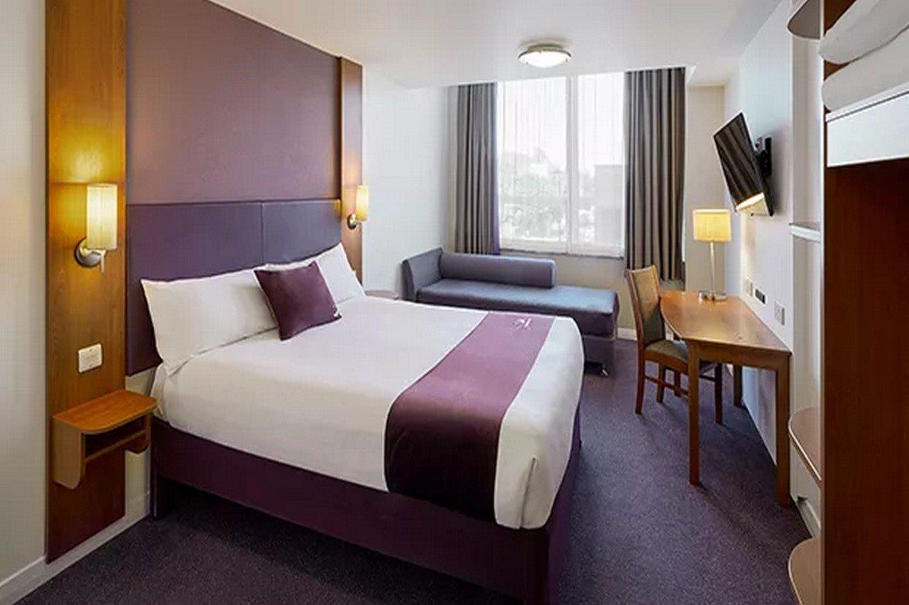 Premier Inn Dudley Town Centre Eksteriør bilde